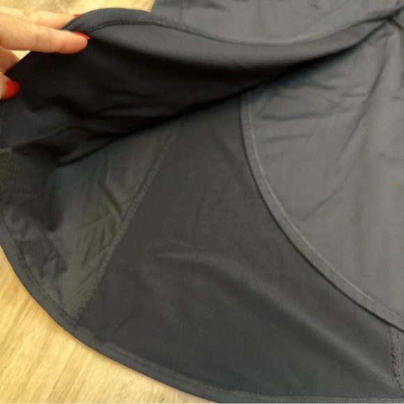 Lululemon Run: Speed Squad Tank Black - Picture 5 of 10